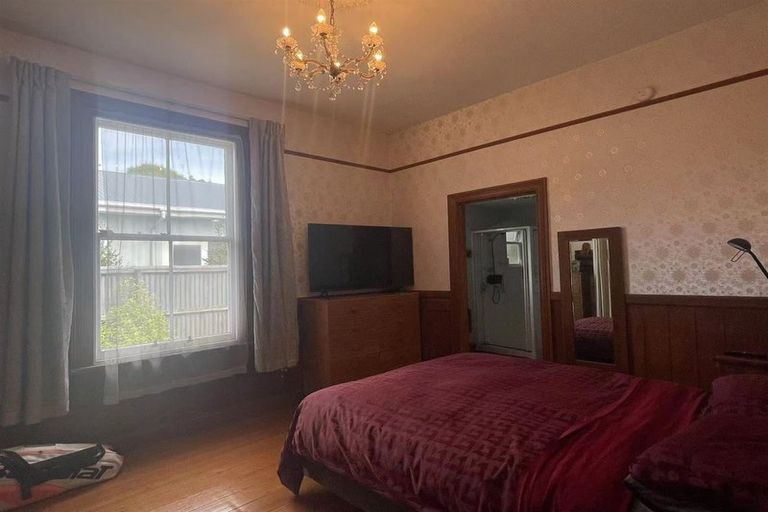 Photo of property in 128 Middlepark Road, Sockburn, Christchurch, 8042