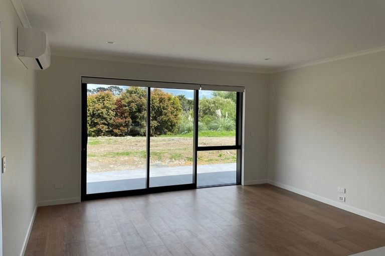 Photo of property in 54 Robert Might Road, Kumeu, 0810