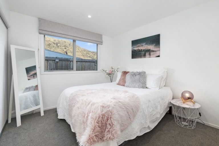 Photo of property in 20 Myles Way, Lower Shotover, Queenstown, 9304