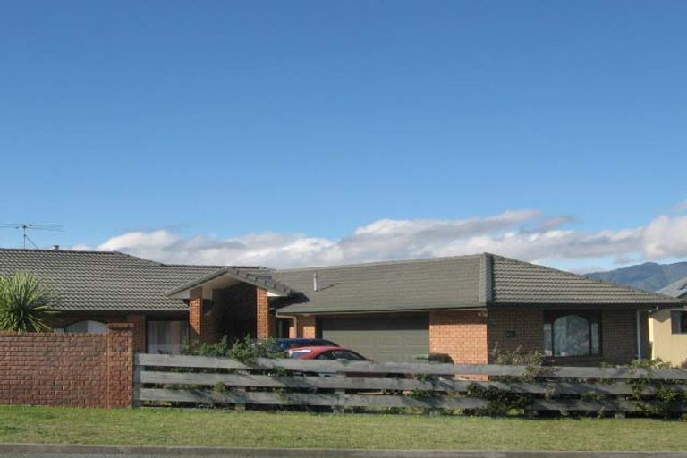 Photo of property in 68 Kirton Drive, Riverstone Terraces, Upper Hutt, 5018