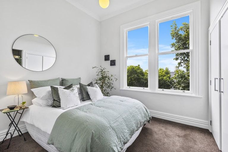 Photo of property in 5a Fortunatus Street, Brooklyn, Wellington, 6021