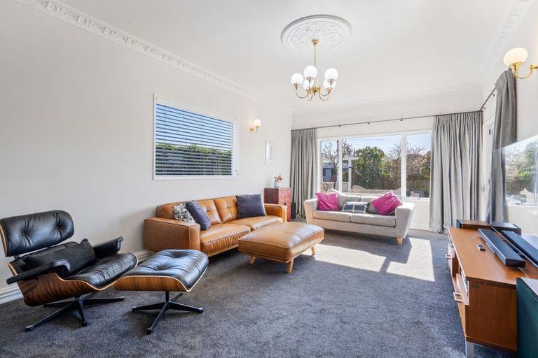 Photo of property in 18 Thames Street, Mosgiel, 9024