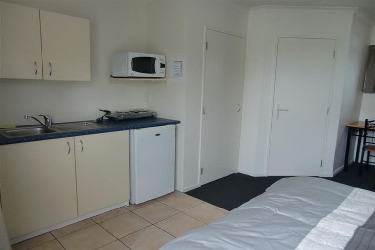 Photo of property in 11 Ruahine Street, Roslyn, Palmerston North, 4414