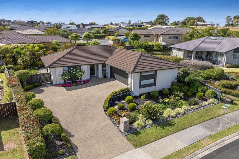 Photo of property in 33 Riverleigh Drive, Snells Beach, 0920