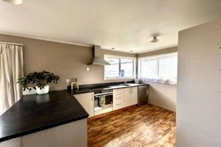 Photo of property in 20 Wingrove Road, Owhata, Rotorua, 3010