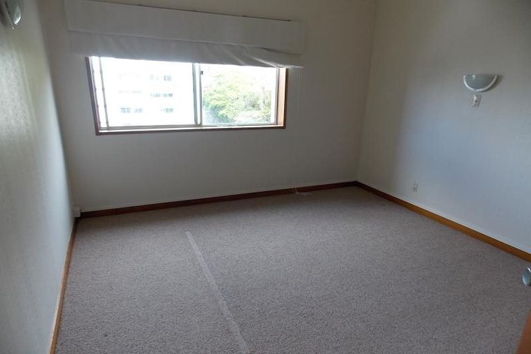 Photo of property in Mansfield Towers, 1 Grant Road, Thorndon, Wellington, 6011