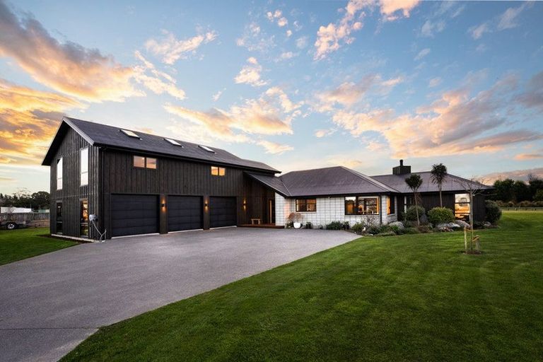 Photo of property in 56 Kingsdowne Drive, West Melton, 7618