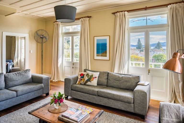 Photo of property in 17 Kowhai Street, Eastbourne, Lower Hutt, 5013