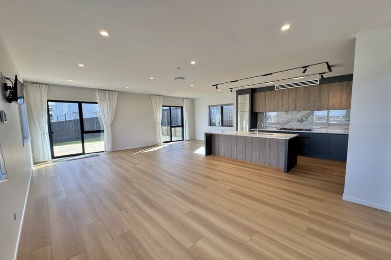 Photo of property in 36 Eighth View Avenue, Beachlands, Auckland, 2018