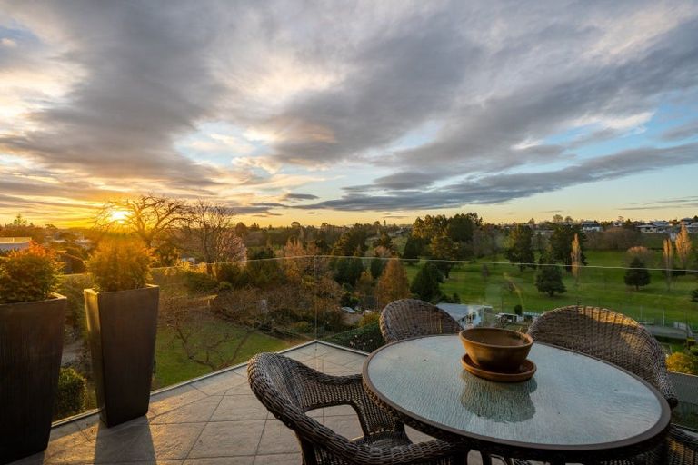 Photo of property in 18 Kitchener Square, Highfield, Timaru, 7910