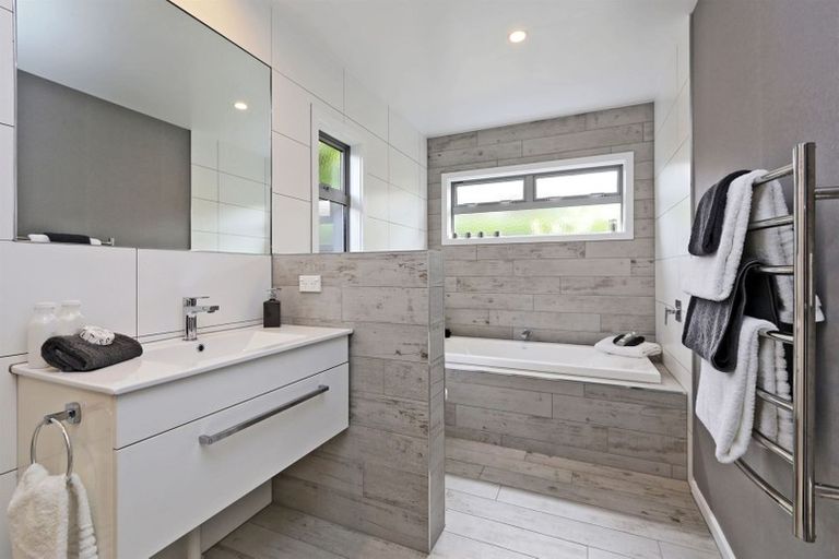 Photo of property in 34b Margaret Avenue, Havelock North, 4130