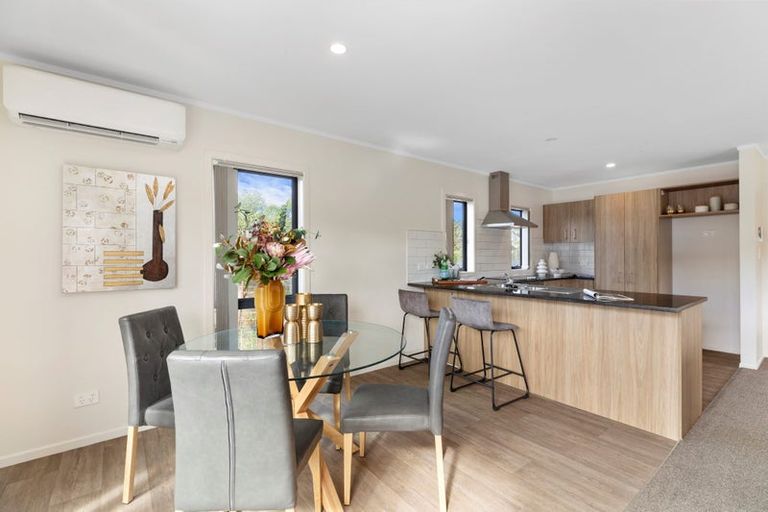 Photo of property in 21a Nirmal Place, Sunnyvale, Auckland, 0612