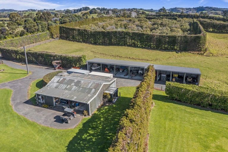 Photo of property in 105 Mairetahi Road, South Head, Helensville, 0874