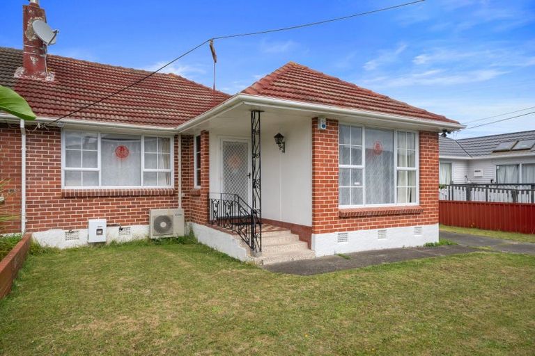 Photo of property in 60 Dyer Street, Epuni, Lower Hutt, 5011