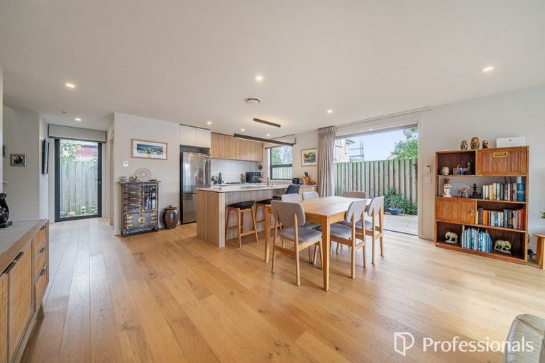 Photo of property in 1d Wai-iti Crescent, Woburn, Lower Hutt, 5010