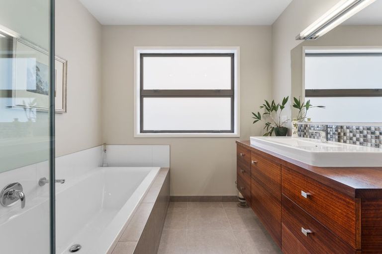 Photo of property in 140 Port Hills Road, Heathcote Valley, Christchurch, 8022