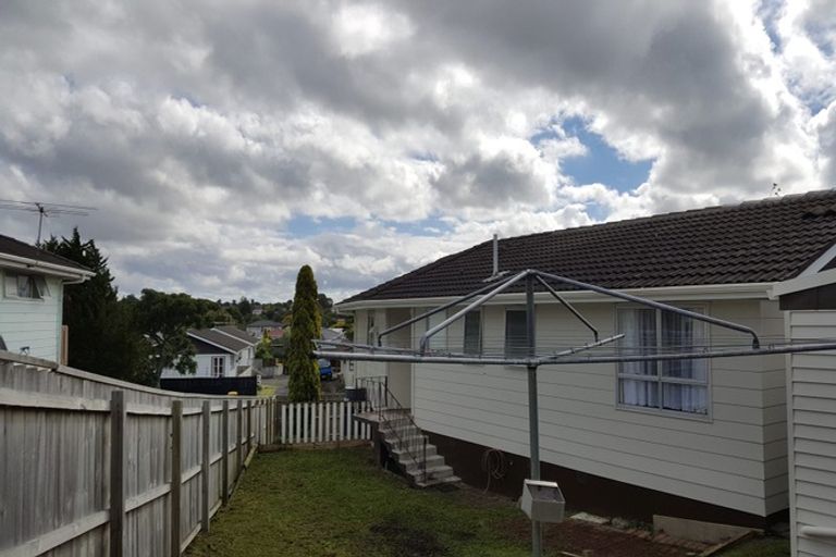 Photo of property in 22 Cranberry Place, Bucklands Beach, Auckland, 2012