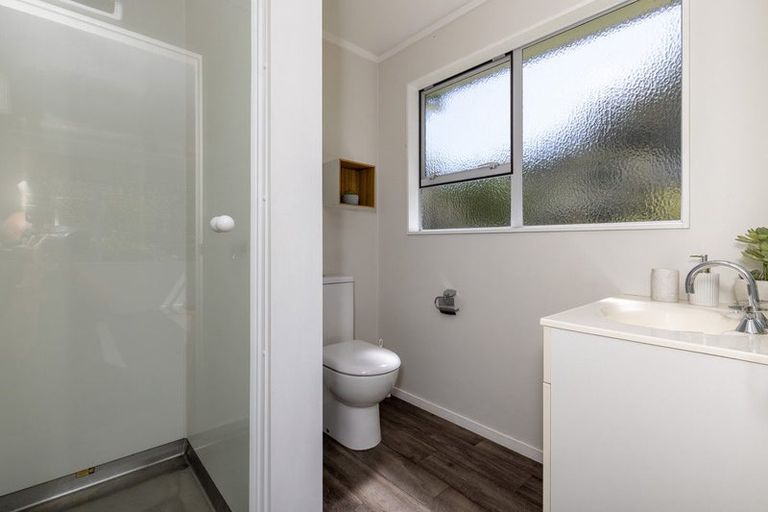 Photo of property in 131 Renown Road, Raumati South, Paraparaumu, 5032