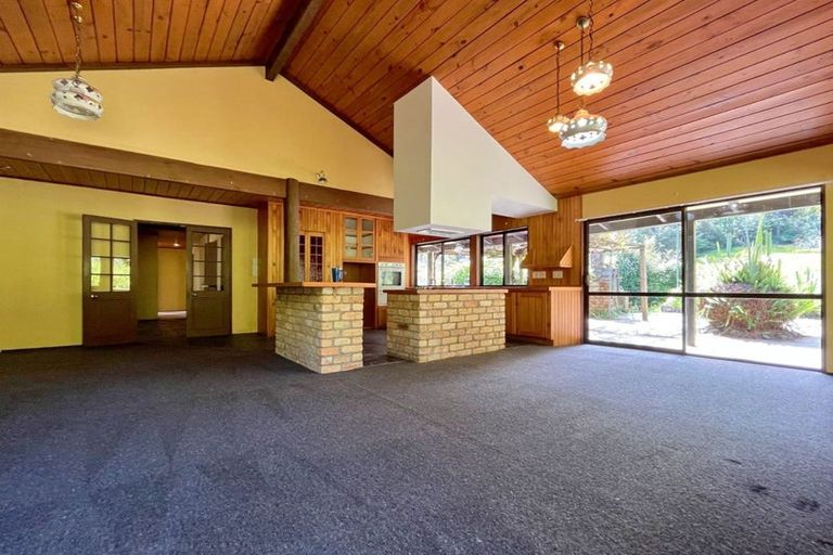 Photo of property in 17 Kay Road, Swanson, Auckland, 0614