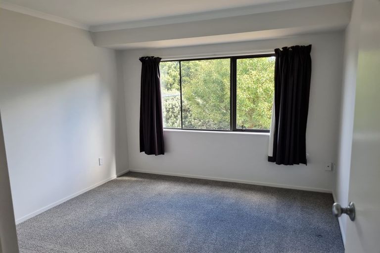 Photo of property in 10 Gleaming Place, Waiuku, 2123