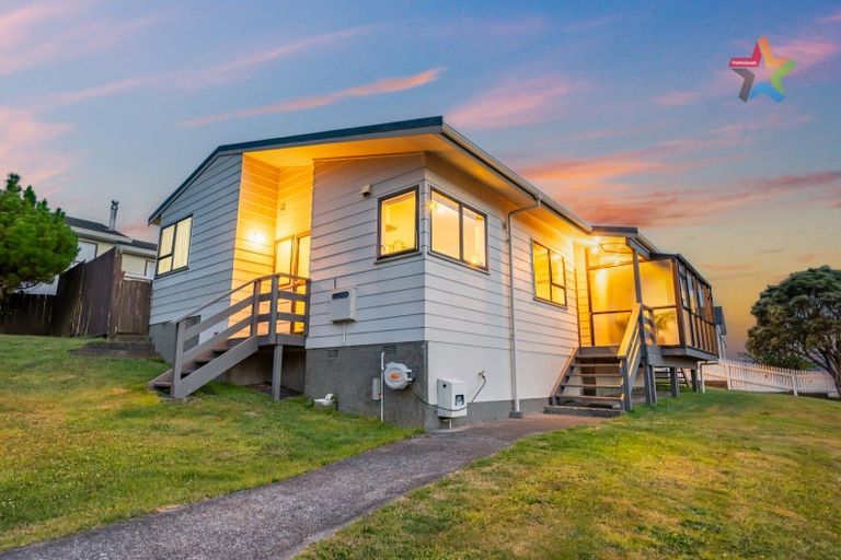 Photo of property in 284 Maungaraki Road, Maungaraki, Lower Hutt, 5010