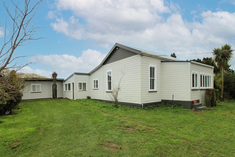 Photo of property in 587 South Rd2, Eketahuna, 4994