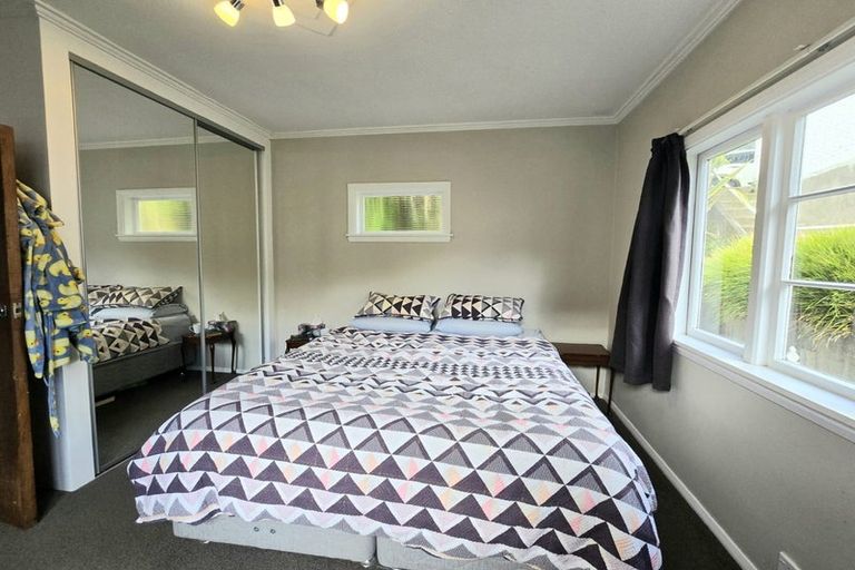 Photo of property in 28 The Drive, Tawa, Wellington, 5028