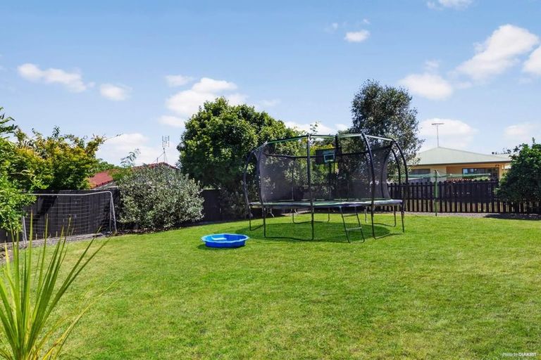 Photo of property in 8 Chippewa Place, Conifer Grove, Takanini, 2112