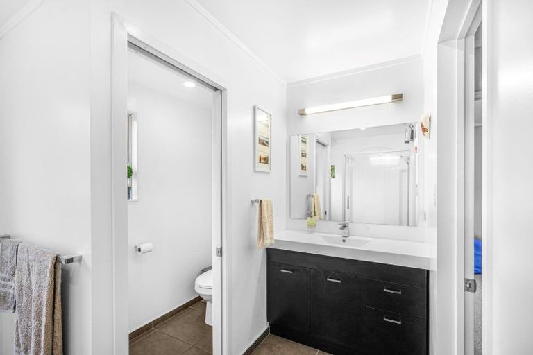 Photo of property in 4 Hereford Place, Grandview Heights, Hamilton, 3200