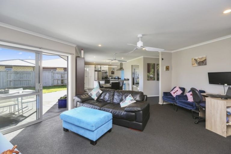 Photo of property in 14 Wentworth Lane, Waiwhakaiho, New Plymouth, 4312