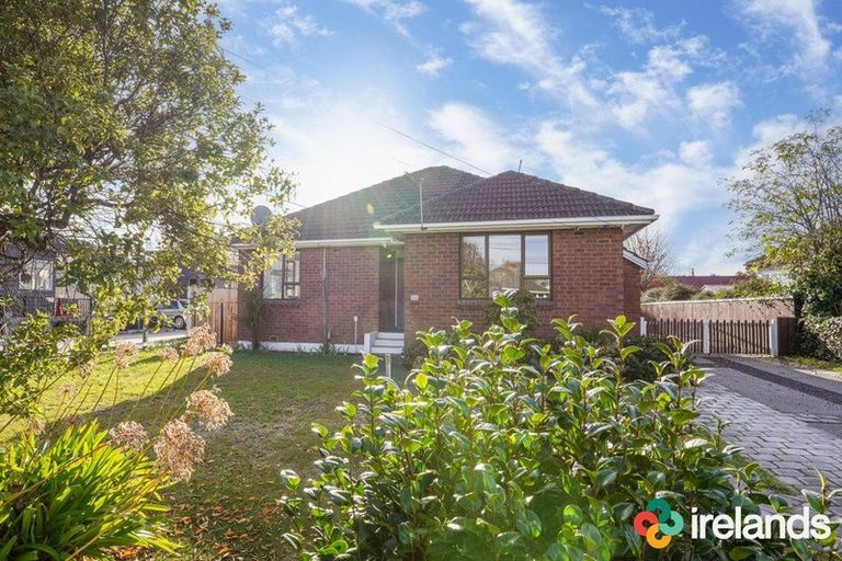 Photo of property in 15 Dunarnan Street, Avonside, Christchurch, 8061