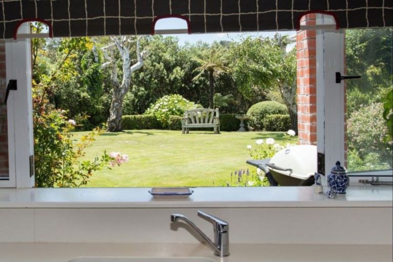 Photo of property in 26 Montgomery Road, Westmere, Whanganui, 4501