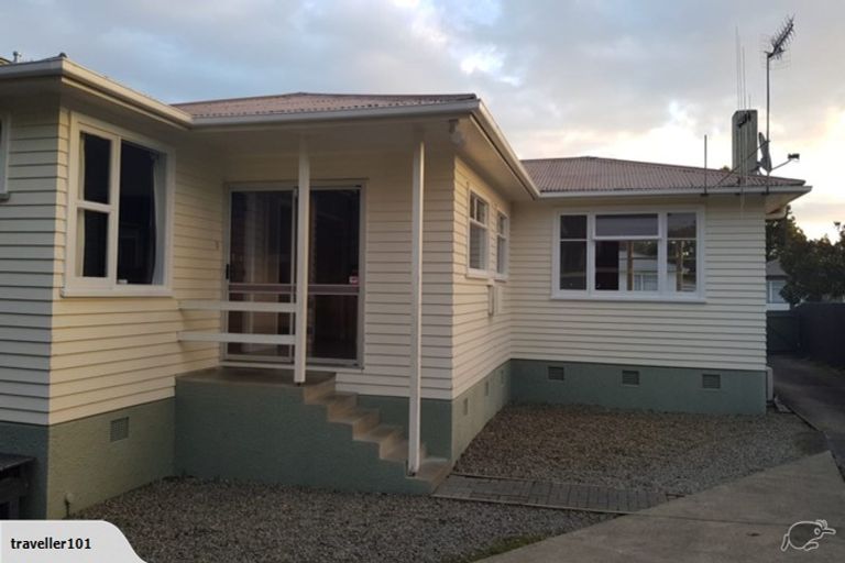 Photo of property in 5 Miles Place, Awapuni, Palmerston North, 4412