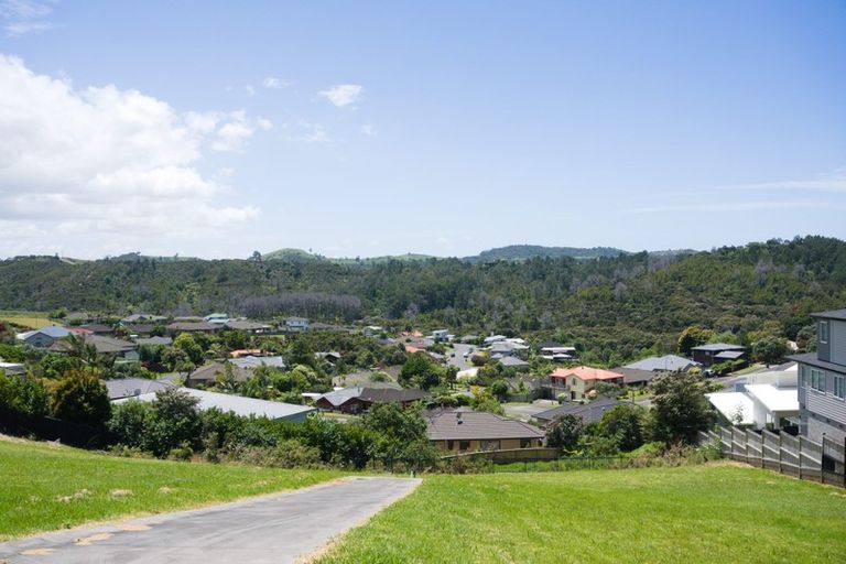 Photo of property in 4 Boutique Way, Orewa, 0931