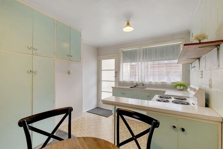 Photo of property in 3/12 Jillett Street, Titahi Bay, Porirua, 5022