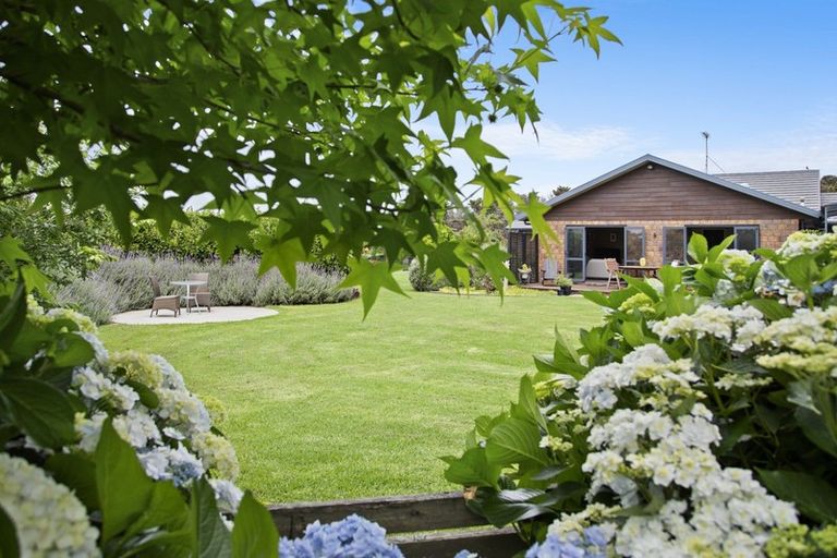 Photo of property in 3 Church View Road, Waiau Pa, Pukekohe, 2679