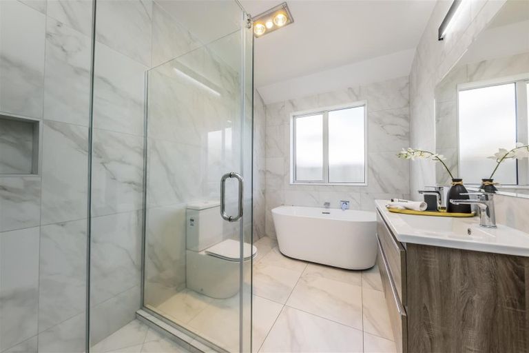 Photo of property in 18 Paso Fino Crescent, Karaka, Papakura, 2113