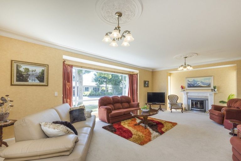 Photo of property in 1 Pastoral Lane, Hokowhitu, Palmerston North, 4410