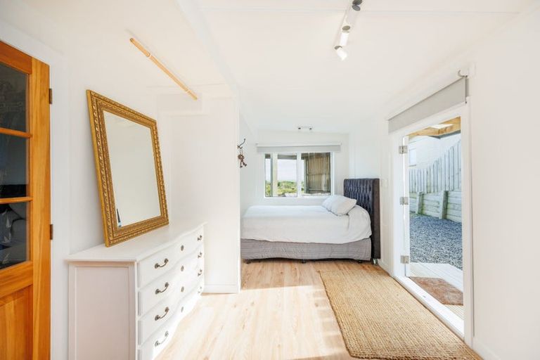 Photo of property in 3 Kent Avenue, Waitarere Beach, Levin, 5510