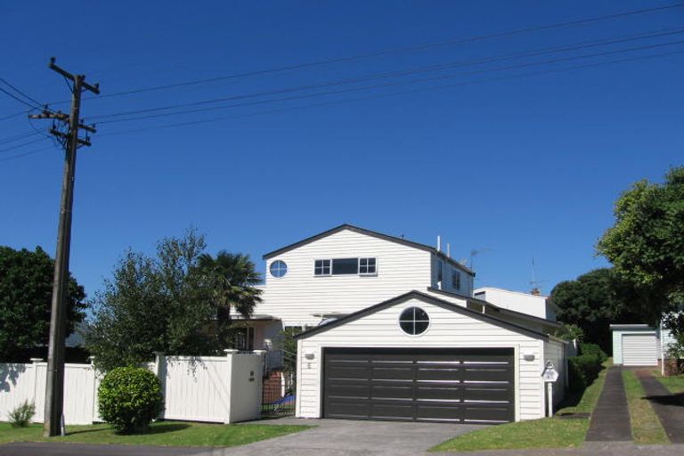 Photo of property in 1/6 Sylvan Park Avenue, Milford, Auckland, 0620