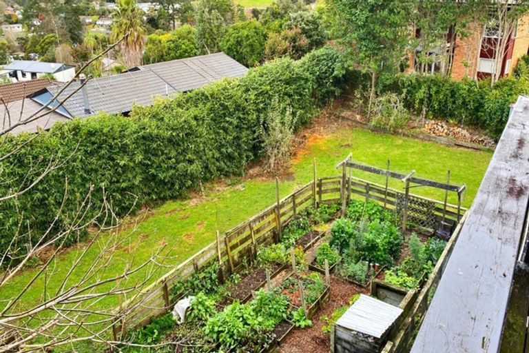 Photo of property in 18 Shetland Street, Glen Eden, Auckland, 0602