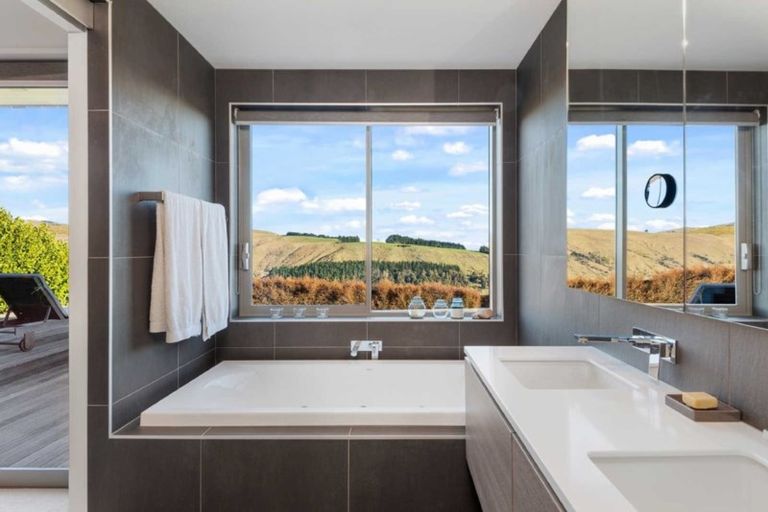 Photo of property in 4 Langholme Lane, Westmorland, Christchurch, 8025