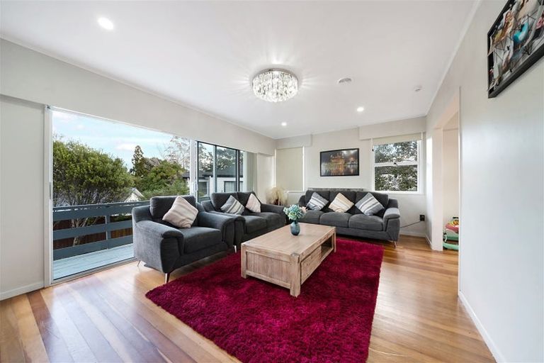 Photo of property in 53 Chorley Avenue, Massey, Auckland, 0614