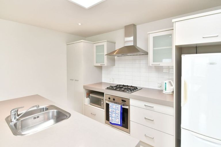 Photo of property in 1/4 Rosario Crescent, Red Beach, 0932