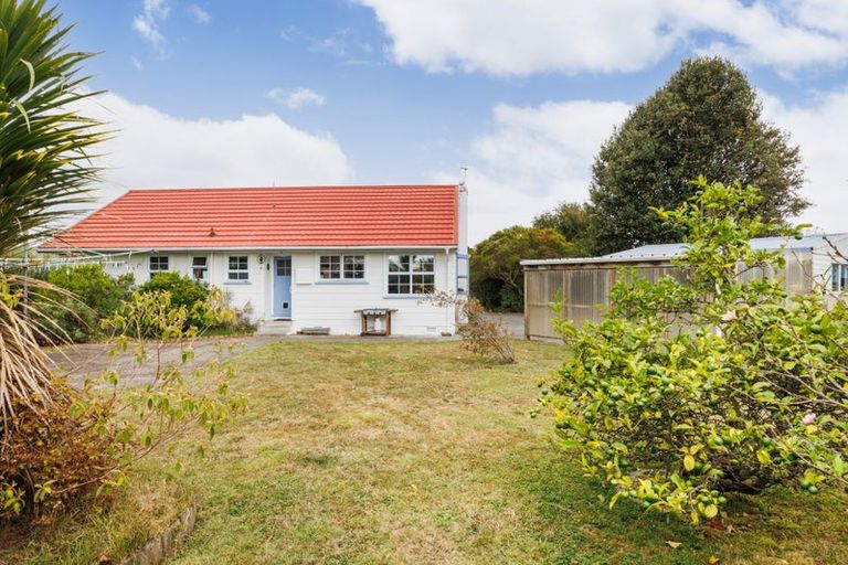 Photo of property in 7 Fox Place, Cloverlea, Palmerston North, 4412