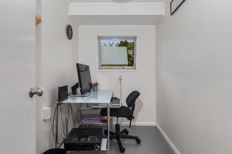 Photo of property in 2 Waimanu Place, Point Wells, Warkworth, 0986