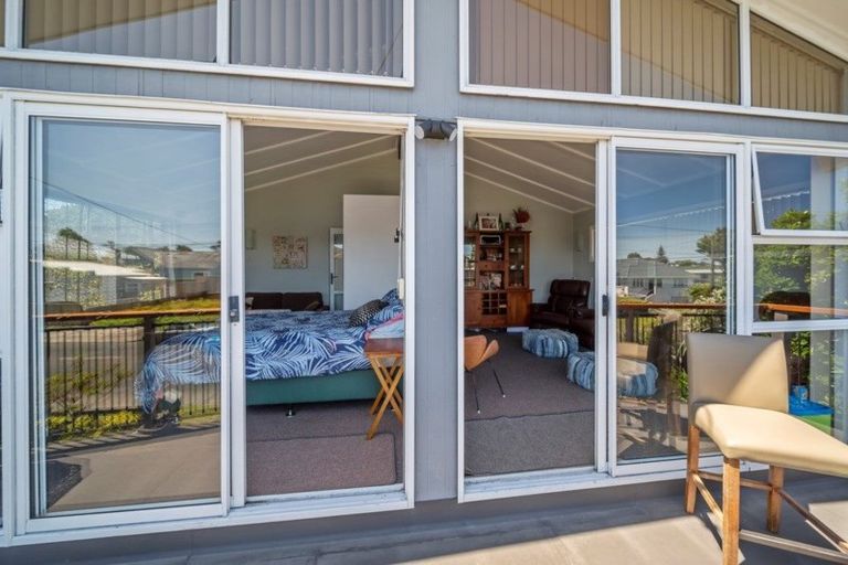 Photo of property in 89 Clawton Street, Westown, New Plymouth, 4310