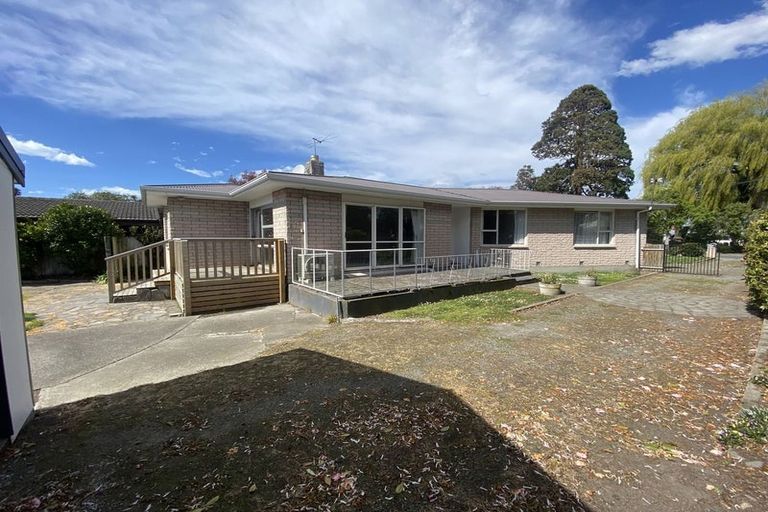Photo of property in 5 Prestons Road, Redwood, Christchurch, 8051