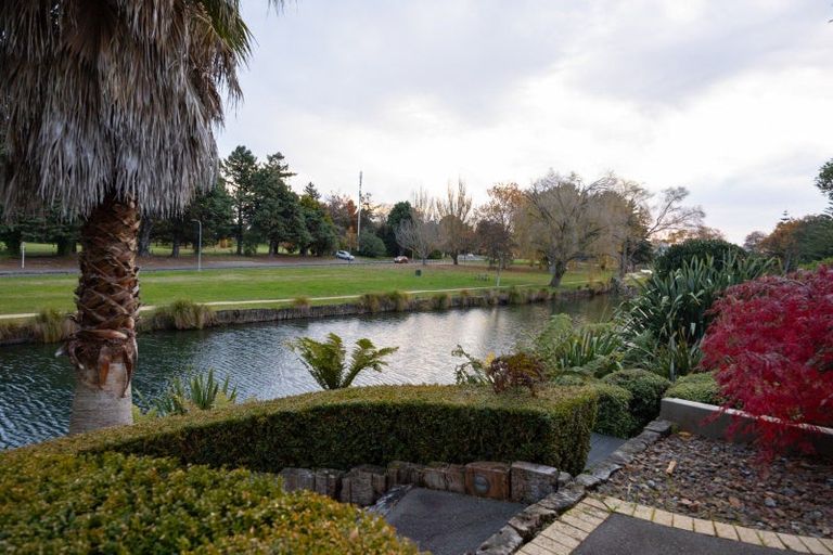 Photo of property in 23a Montgomery Terrace, Hokowhitu, Palmerston North, 4410