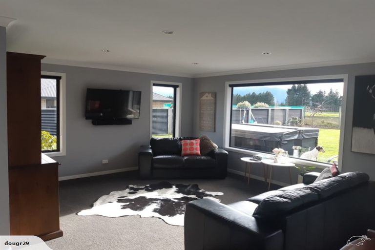 Photo of property in 27 Orbell Crescent, Te Anau, 9679